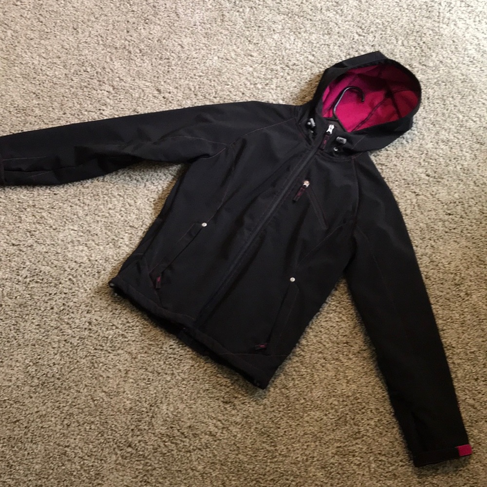 Free country rain coat. Medium.